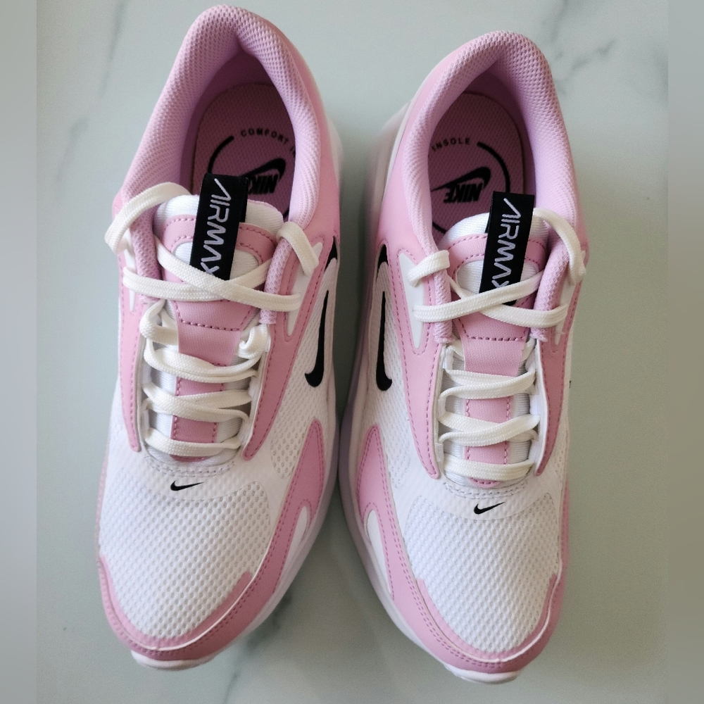 WMNS Nike Air Max Bolt